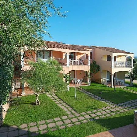 The Fantastic Residenza Badus Sleeps 2 Num0828 Daire Badesi
