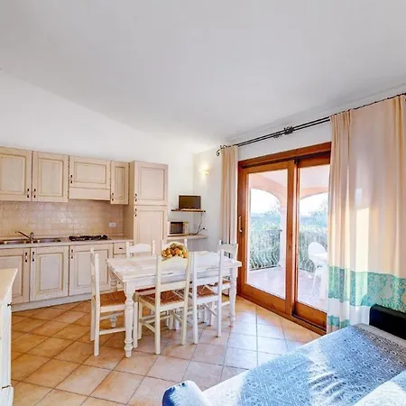 The Fantastic Residenza Badus Sleeps 2 Num0828 *