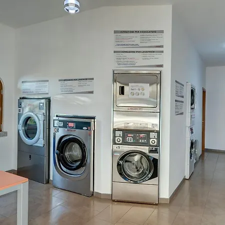 Apartamento The Fantastic Residenza Badus Sleeps 2 Num0828 *