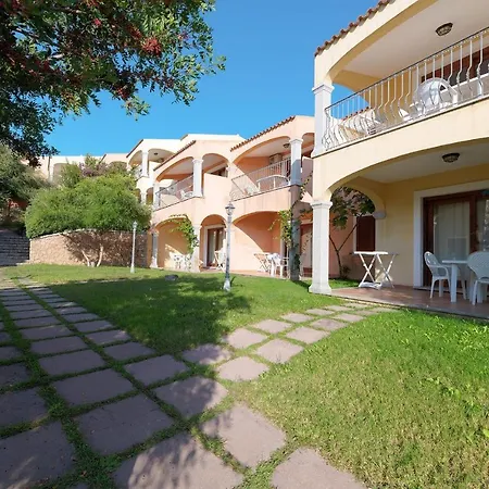 The Fantastic Residenza Badus Sleeps 2 Num0828 Daire Badesi