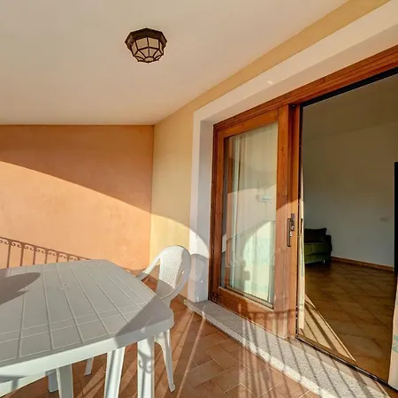 Daire The Fantastic Residenza Badus Sleeps 2 Num0828 *