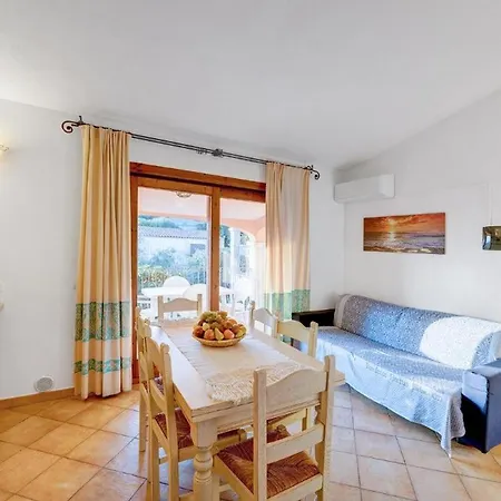 The Fantastic Residenza Badus Sleeps 2 Num0828 * Badesi