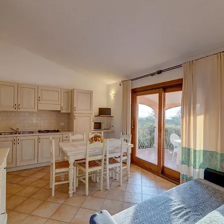 The Fantastic Residenza Badus Sleeps 2 Num0828 Apartment